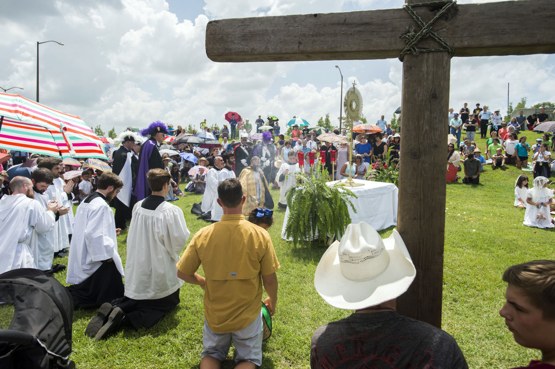 ACA.eucharisticprocession058.081618